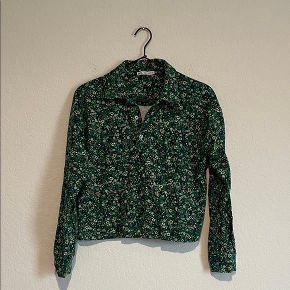 Zara Tops - Zara Floral Print Cropped Polo Shirt Collared Long Sleeve Green